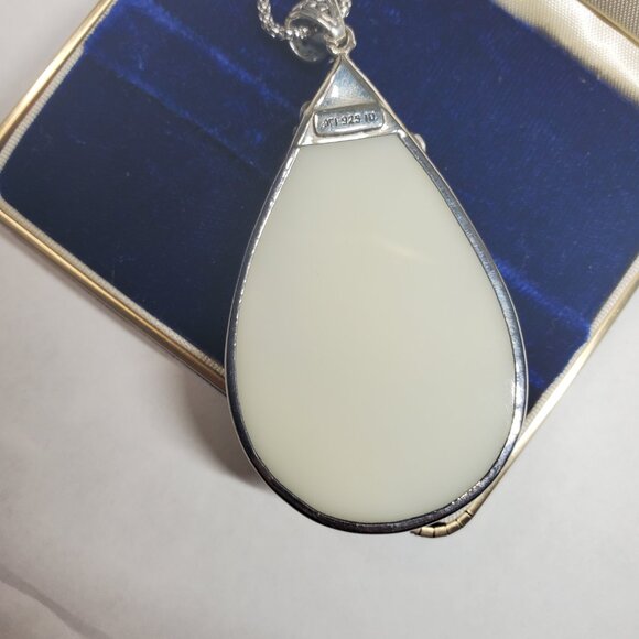 Large Mother of Pearl and Sterling Silver Pendant Necklace - Picture 8 of 16